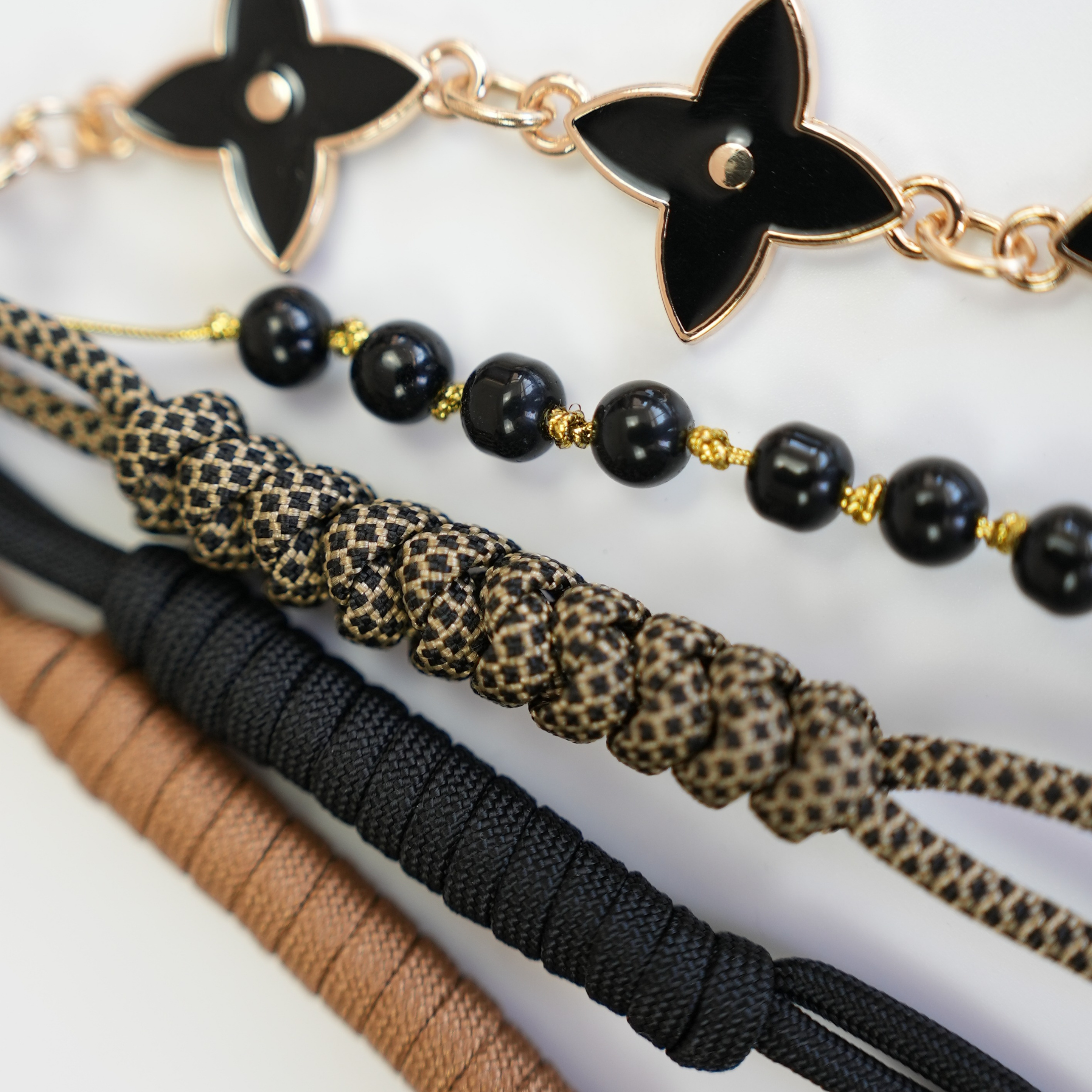 Night Bloom El Yapımı Örgü Dokulu Çanta Süsü – RopeCharm (Bag Charm) | Happyangels