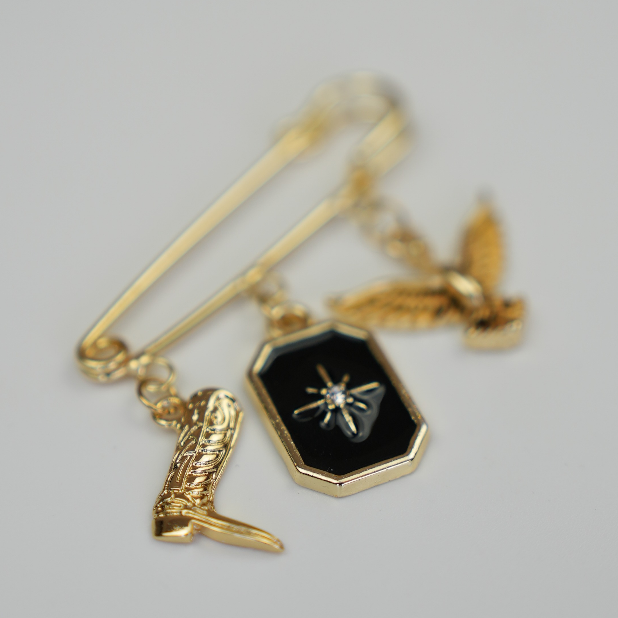 Rodeo Star Çengelli İğneli Giyim & Çanta Süsü – PinCharm (Bag Charm) | Happyangels