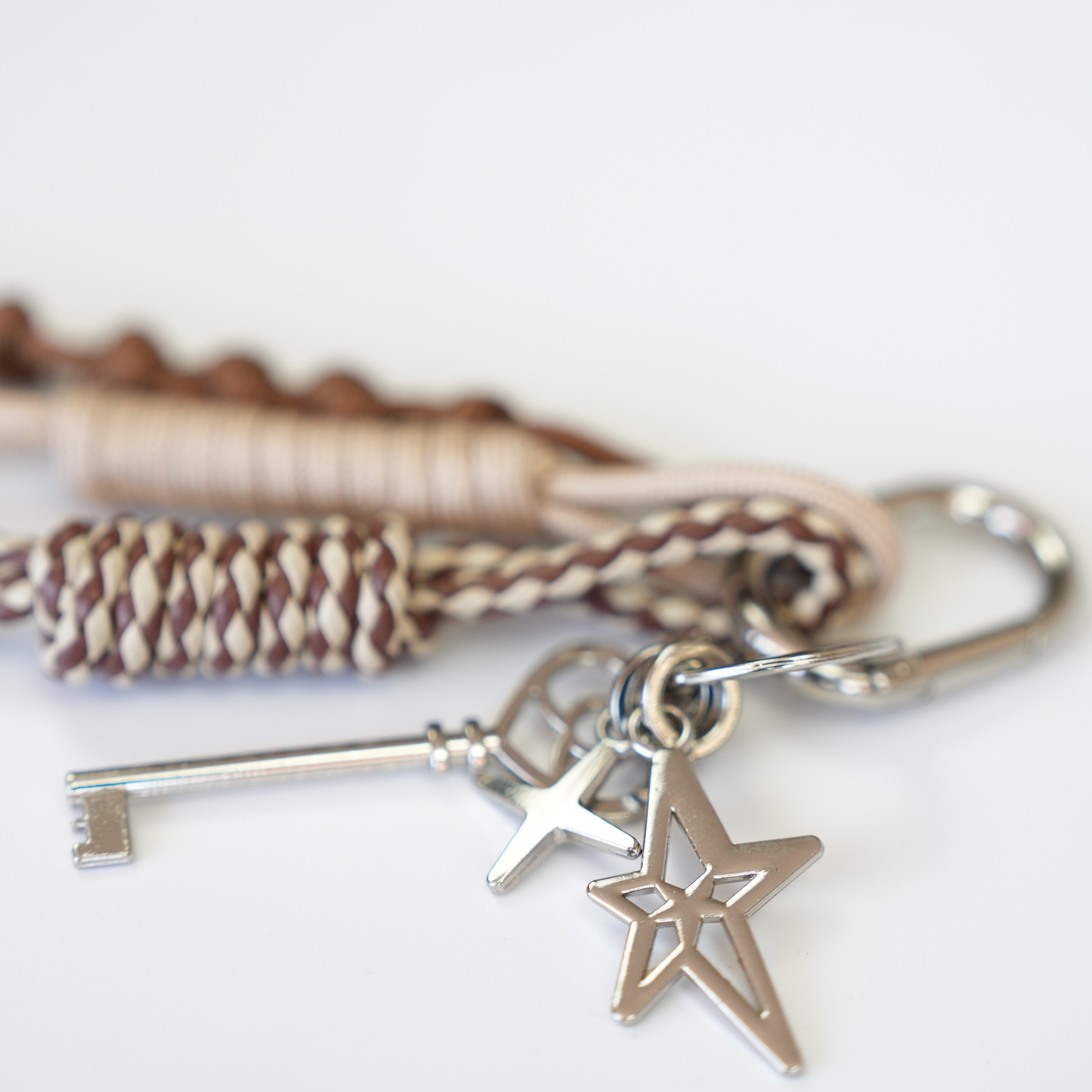 Sandy Secret El Yapımı Örgü Dokulu Çanta Süsü – RopeCharm (Bag Charm) | Happyangels