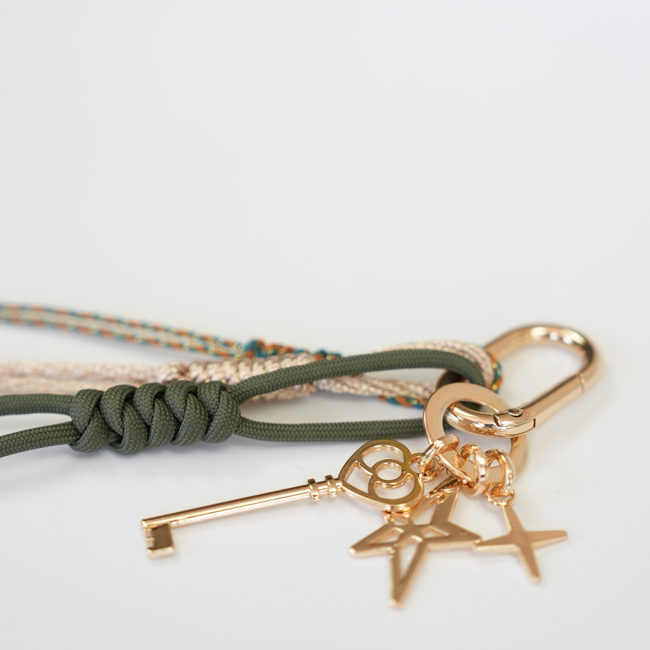 Hidden Door El Yapımı Örgü Dokulu Çanta Süsü – RopeCharm (Bag Charm) | Happyangels